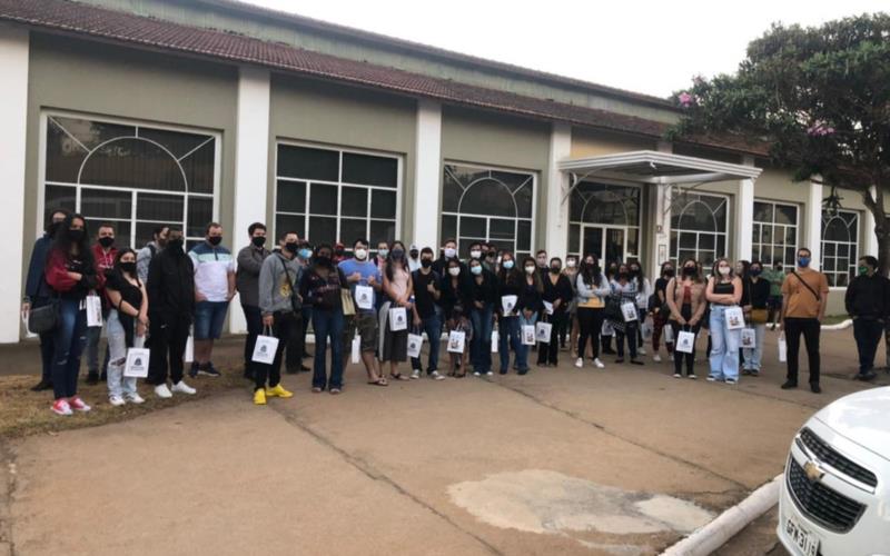 Voluntários de Guaxupé e região viajam para Ribeirão Preto para dar início aos testes da vacina Butanvac