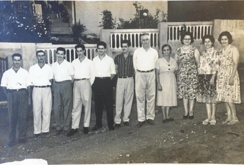 Família Gamero, há 62 anos