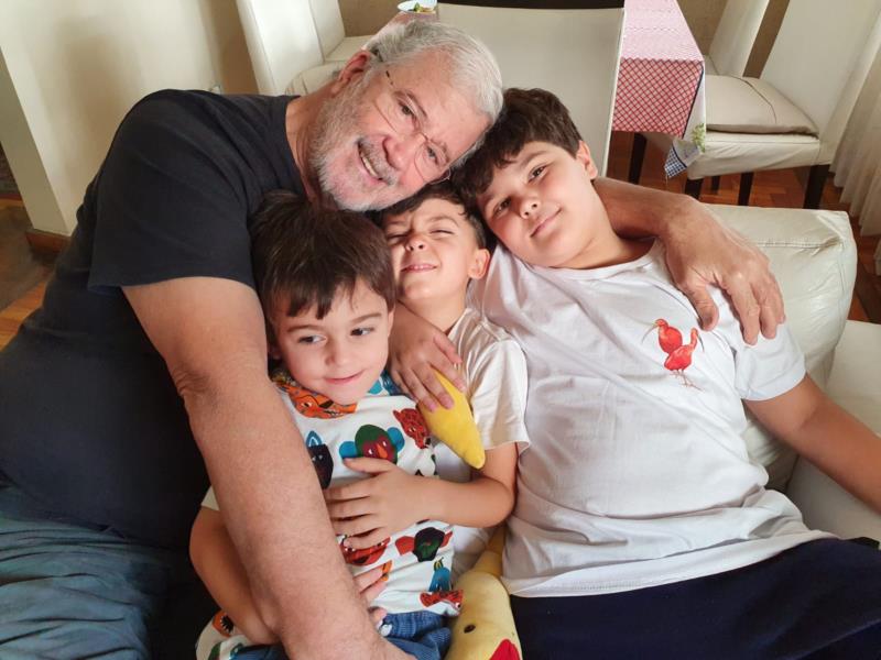 Colunista do Jornal da Região entrevista o ator e dublador Márcio Seixas, a voz de "Versão Brasileira, Herbert Richers" 