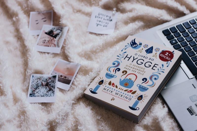 "Da minha aldeia vejo quanto da terra se pode ver no universo"