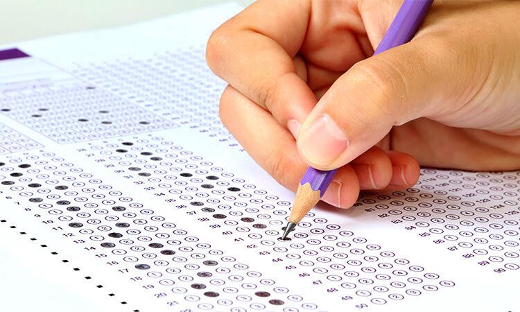 Com aproximadamente 7400 inscritos, Concurso Público da Prefeitura de Guaxupé foi realizado no domingo e gabarito será divulgado nesta segunda-feira