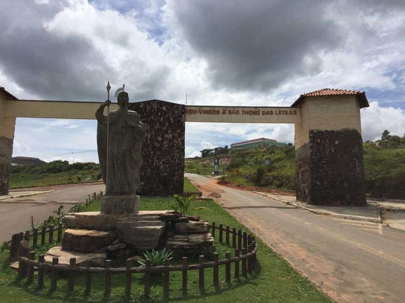 Cai para sete o número de cidades sem casos de Covid-19 em Minas e São Tomé das Letras continua entre elas