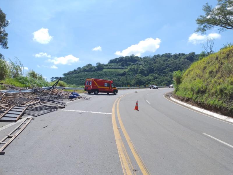 Condutor de 39 anos morre em acidente na BR-146, próximo a São Pedro da União 