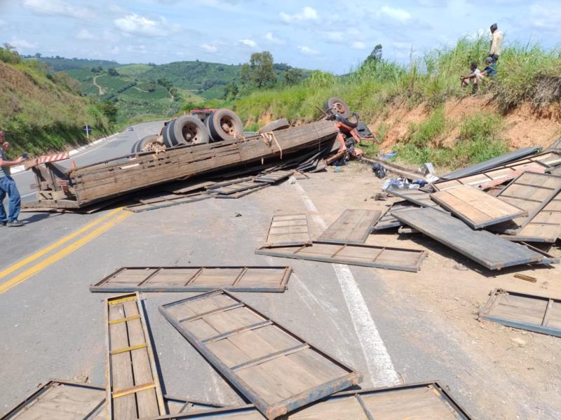 Condutor de 39 anos morre em acidente na BR-146, próximo a São Pedro da União 