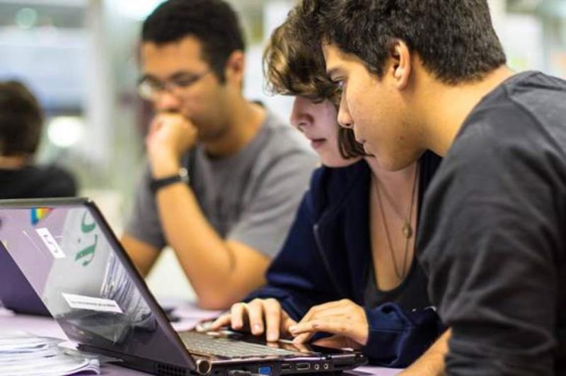 Cursos gratuitos oferecidos por USP, Unicamp e Paula Souza são opções para encerrar férias com bagagem extra de conhecimento