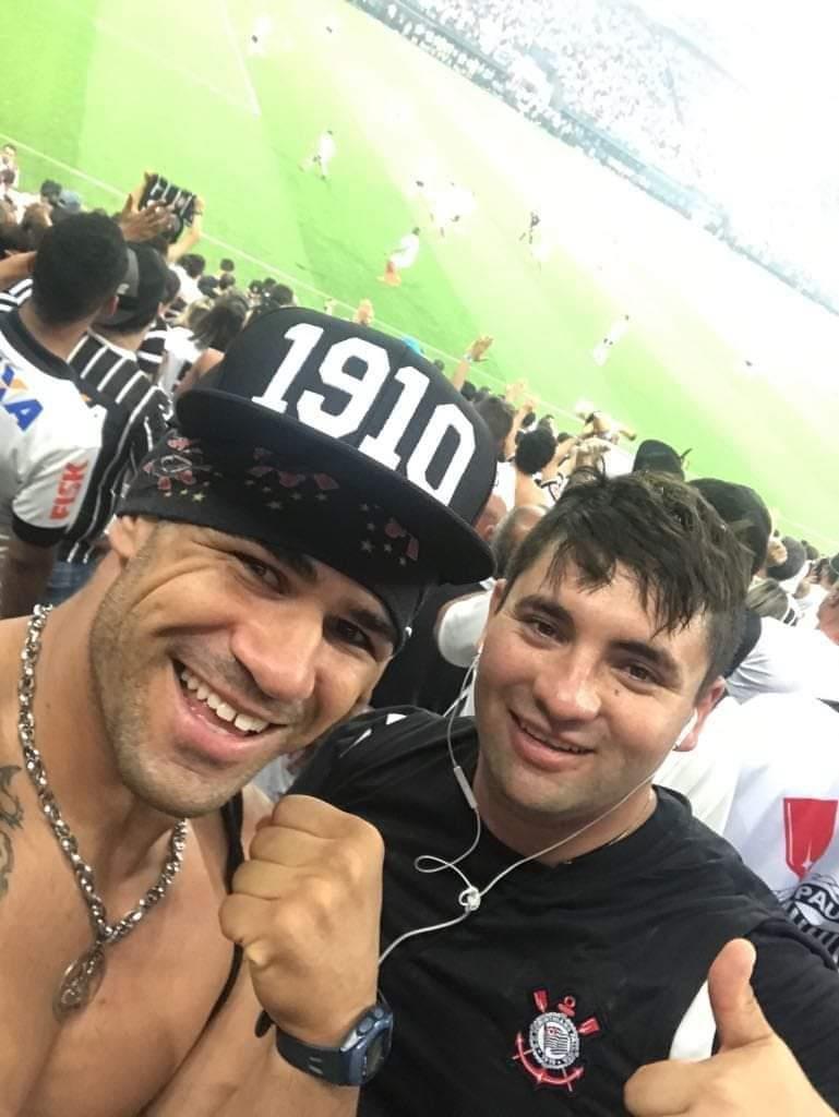 “Churrasco on Fire”, da dupla Fernando e Sorocaba, é feito por guaxupeano