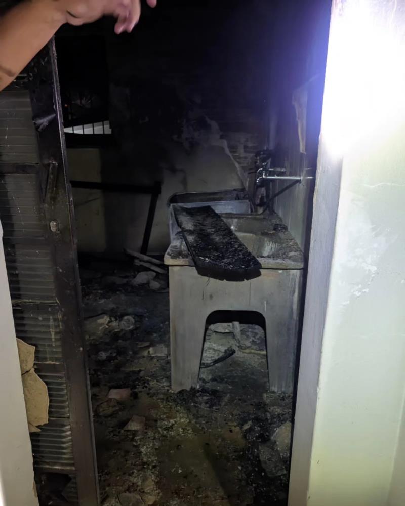 Princípio de incêndio em residência destrói churrasqueira e máquina de lavar em Guaranésia 