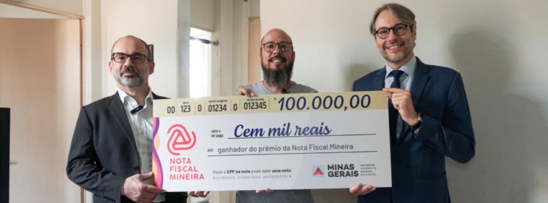 Caminhoneiro de 47 anos é o primeiro ganhador da Nota Fiscal Mineira no valor de R$100 mil 