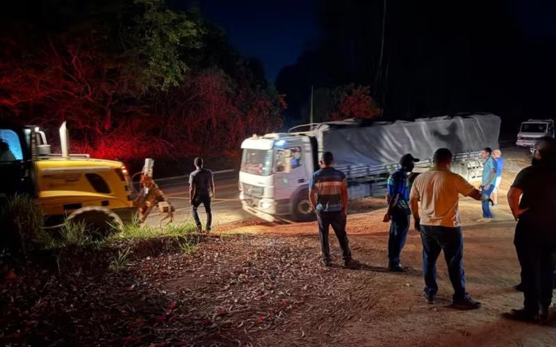 Três homens tentam roubar caminhão com carga de cobre avaliada em R$ 450 mil em Bom Jesus da Penha 