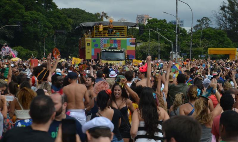 Cemig alerta para a segurança com a rede elétrica no pré-carnaval 